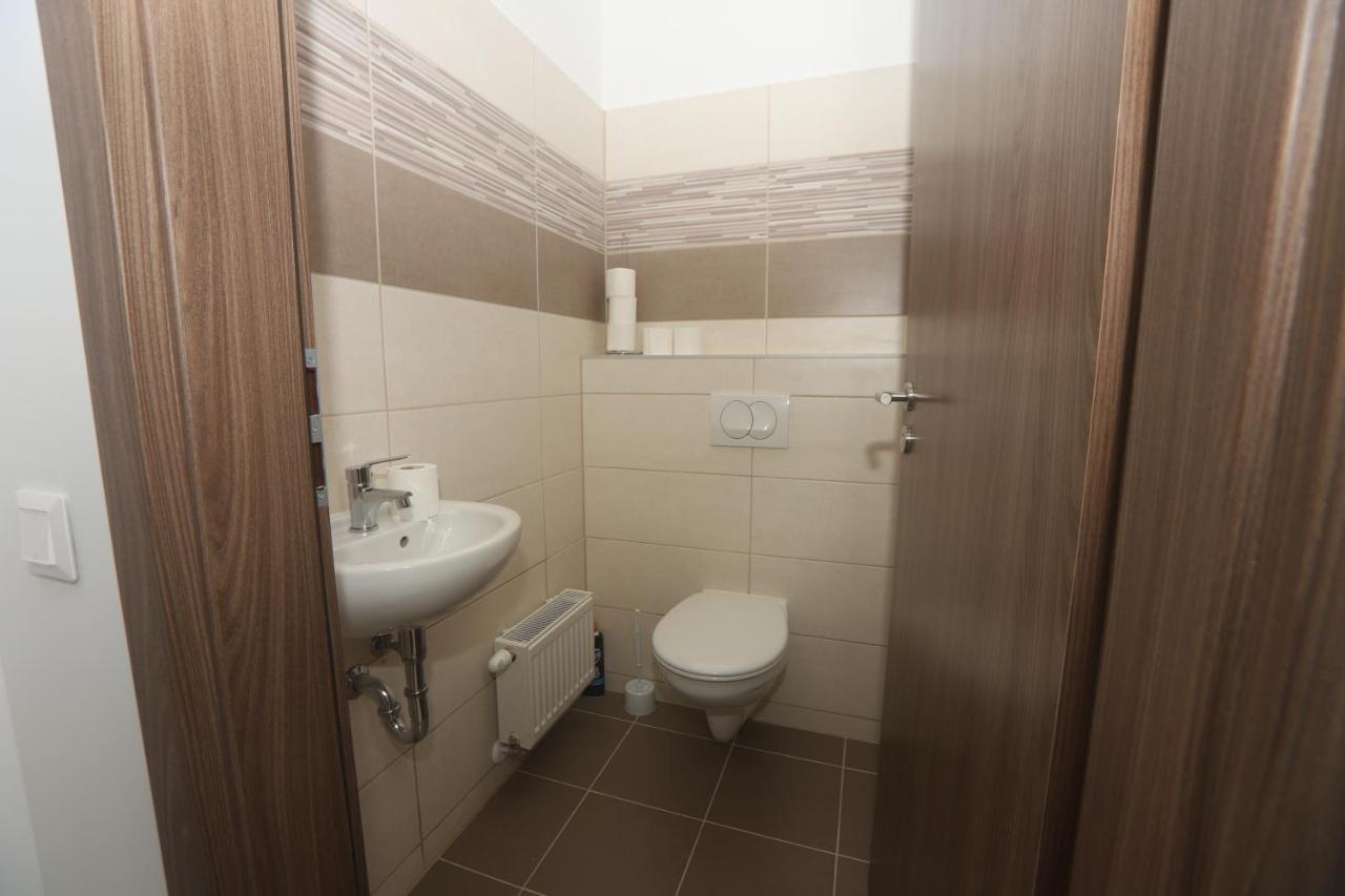 Adam Guesthouse I. ケチケメート エクステリア 写真